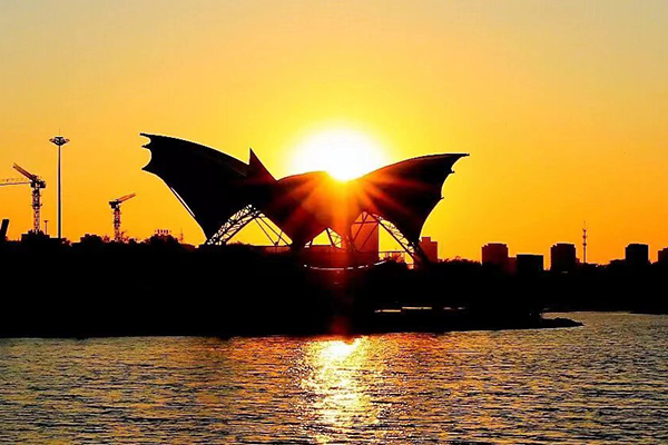 創(chuàng)新科技美麗爭艷天津張拉膜助力城市建設(shè)